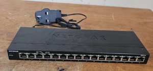 Netgear GS316 16-portowy przełącznik Gigabit Ethernet niezarządzany z zasilaczem - Zdjęcie 1 z 24