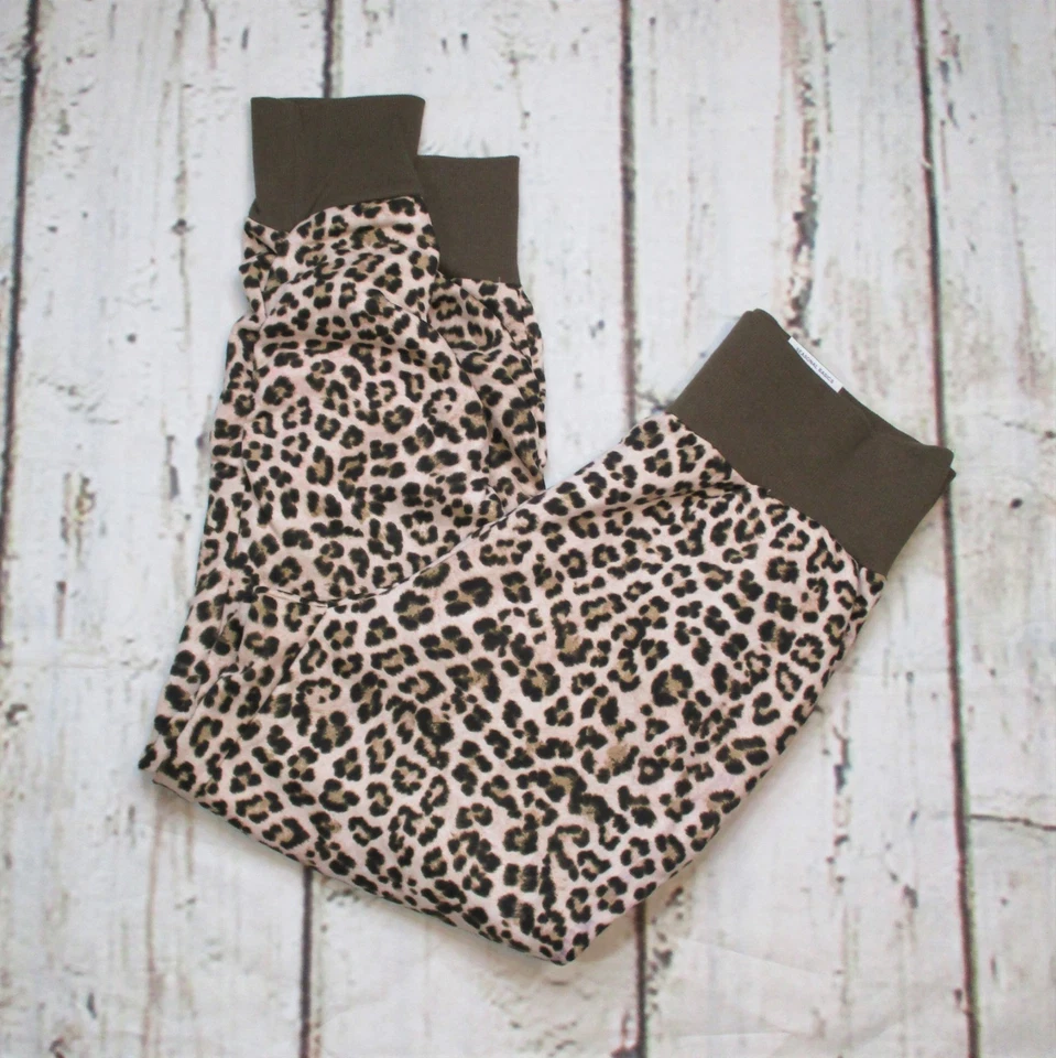 Pantalones de chándal INC International Concepts para mujer grandes (12/14) recortados guepardo marrón Foto 1 de 4