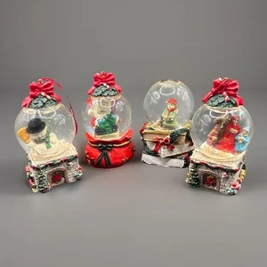 Cupola di neve vintage in vetro con top ornamenti saluti stagioni collezione lotto di 4 - Foto 1 di 19