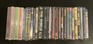 LOT (24) NEW Sealed DVD's Cosby Show The Shield NewsRoom SNL Kill Bill UFC - Bild 1 von 3