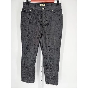 St. John Bay Women's Gray Floral Mid Rise Straight Button Closer Jeans Size 10P - Picture 1 of 4