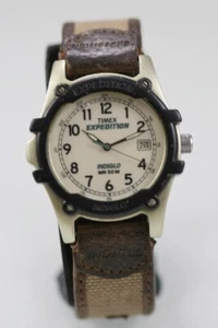 Timex Uomo Orologio Argento Nero Plastica Luce Data 50m Beige Nylon Brown Quarzo - Foto 1 di 6