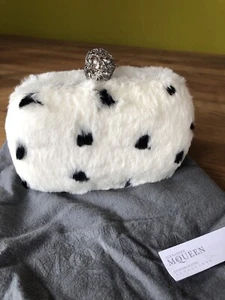 Alexander McQueen Skull Box Clutch schwarz-weiß - Bild 1 von 4
