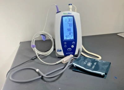 Монитор Welch Allyn 420 Spot Vital Signs с SpO2, Температурой, Манжетами NIBP и новым аккумулятором. - Изображение 1 из 4