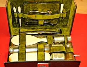 ANTICO BEAUTY COMPLETO SET TOILETTE VALIGETTA IN PELLE EPOCA 800-900 - Picture 1 of 7
