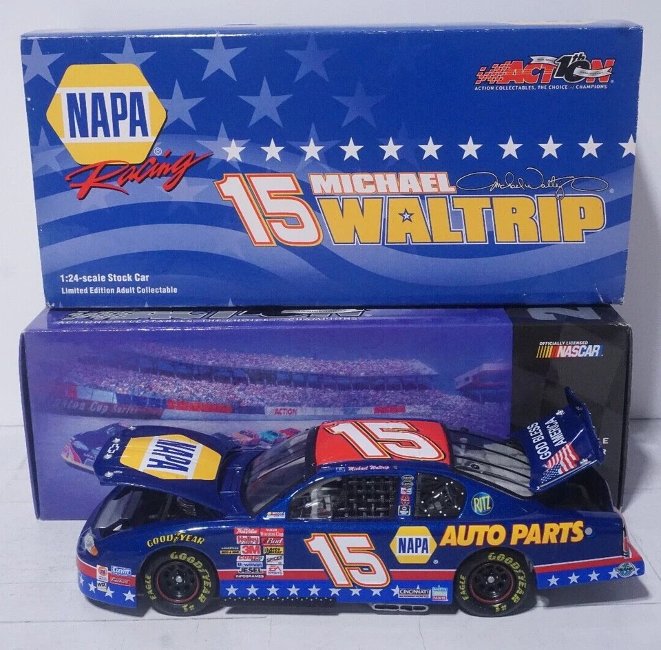 1:24 ACCIÓN 2002 #15 NAPA ESTRELLAS Y RAYAS DEI CHEVY MONTE CARLO MICHAEL WALTRIP Foto 1 de 4