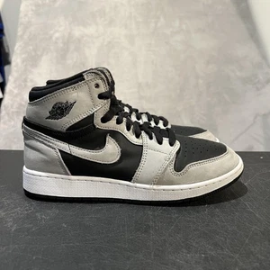 Scarpe Nike Air Jordan 1 Retro High OG giovani 7 anni nere ombra 2.0 GS 575441-035 - Foto 1 di 10