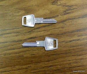 NOS OEM vintage Mopar 1967 1968 Cuda GTX Charger FACTORY KEY BLANKS ign/drs PAIR - Picture 1 of 1