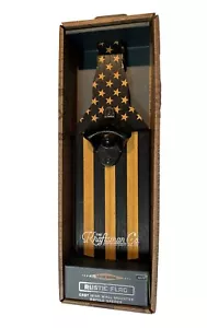 Abridor de botellas de cerveza con bandera americana rústico montaje en pared Kraftsman Co forma de botella nuevo en caja - Imagen 1 de 6