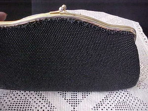 Cartera sin asas Dover negra con cuentas borde de semillas faltante vintage hecha en EE. UU. - Imagen 1 de 8