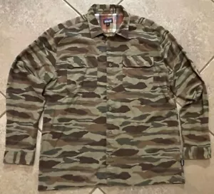 Patagonia Flannel Men’s XL Green Fjord Camo Long Sleeve Button Up Organic Cotton - Picture 1 of 10