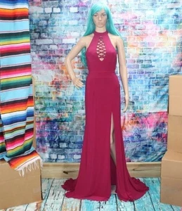 Vestido recortado con cordones frambuesa JOVANI talla 0 la cremallera no funciona regular $560.00 - Imagen 1 de 11