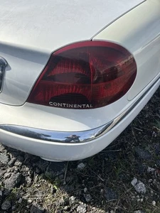 1998-2002 lincoln continental rt taillight - Picture 1 of 1