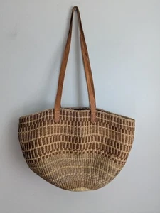 Vintage 90s Sisal Large Tote Basket Weave Market Tote Bag Brown Leather Handles - Picture 1 of 14