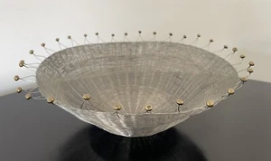 "Cesta/tazón grande de alambre para salpicaduras Michael Aram tejido a mano Bloomingdale's 13""" - Imagen 1 de 3