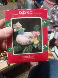 Enesco Treasury Clip on Ornaments Coffee Break 1990 Vintage DV104 - Bild 1 von 10