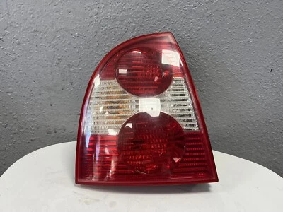 2001-2005 VOLKSWAGEN PASSAT Sedan Driver Left Taillight Lamp 3B5-945-095AC OEM - Image 1 of 4