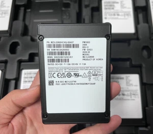 Samsung PM1653 960GB 2.5" SAS 24Gbps Server SSD MZILG960HCHQ-00A07 MZ-ILG9600 - Picture 1 of 3