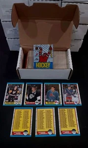 1989-90 O-PEE-CHEE HOCKEY SET COMPLET 1-330 NM-MT DE DISTRIBUTEURS AUTOMATIQUES SAKIC RC ! - Photo 1 sur 2