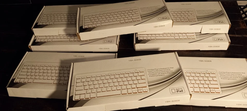 Lot of 8 Mini Wired Apple Keyboard For Iphone and Ipad in box  - Image 1 of 4