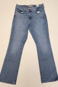 Women's Levis classic bootcut blue jeans Size 14 - Picture 1 of 3