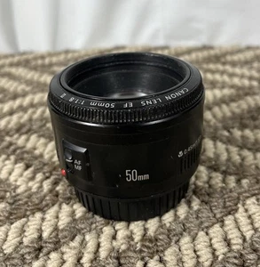 Canon 50mm f/1.8 II EF Lens - Picture 1 of 7