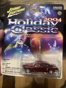 1948 TUCKER TORPEDO       2004 JOHNNY LIGHTNING HOLIDAY CLASSIC ORNAMENTS   1:64 - Picture 1 of 4