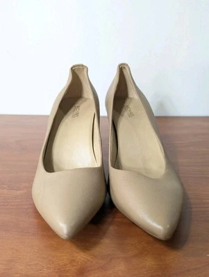 Michael Kors Dorothy Flex Pump Khaki Leather Shoes Heels Pumps 9M - Image 1 of 4