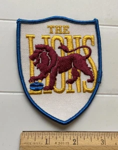 The Lions Curling Club Team Curler Souvenir Embroidered Sew-on Patch Badge - Picture 1 of 3