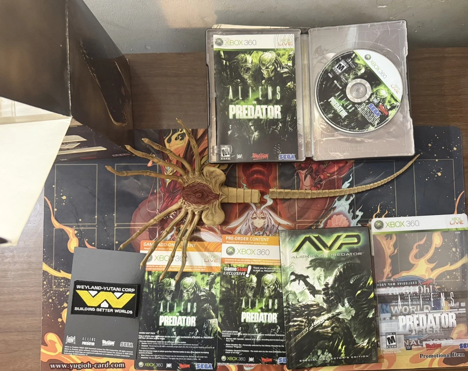 Aliens VS Predator XBOX 360 Facehugger Collectors Hunter Edition - Complete CIB - Image 1 of 2