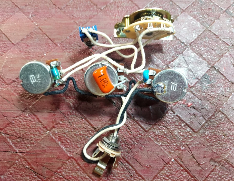 Arnés de cableado G&L/Strat SSS 5/w interruptor TBX tono circuito cuello en mini palanca  Foto 1 de 1