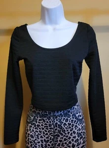 NWT MATERIAL GIRL Black Ceramic Textured Scoop Neck Long Sleeve Crop Top Size: S - Picture 1 of 2