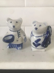 Juego de 2 figuras de porcelana de osos Gzhel azul y blanco - Imagen 1 de 7