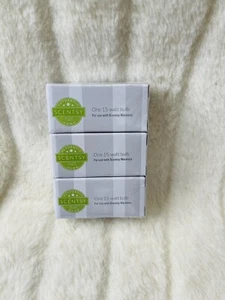 SCENTSY Light Bulbs 3 PACK: 15 watt-NEW! - Picture 1 of 2
