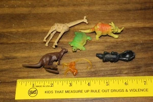 6 Vintage Miniature Toy Animals 1970s-80s - Picture 1 of 3