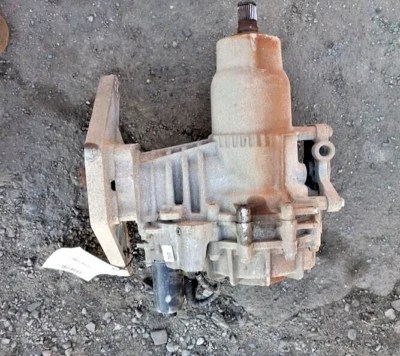 2015 2016 2017 Chrysler 200 Sedan Rear Axle Differential Carrier Assembly AWD - Image 1 of 3