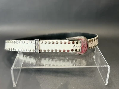 Cinturón vintage años 90 St. Maarten Dallas blanco tachonado hebilla plateada Foto 1 de 4
