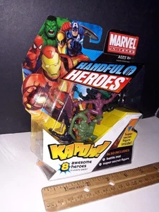 Puñado de héroes Kapow 8 héroes Universo Marvel - Hasbro 2009 - Nuevas mini figuras - Imagen 1 de 7