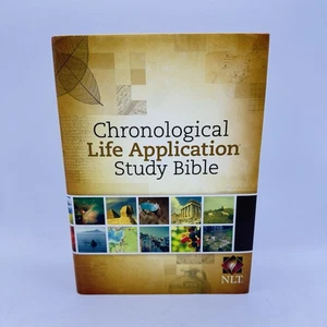 Chronological Life Application Study Bible NLT Tyndale Hardcover W/Dust Jacket - Imagen 1 de 7