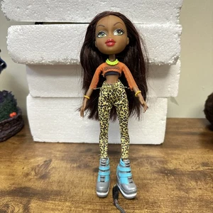 Muñeca Bratz Hello My Name Is Sasha Toys R Us exclusiva 2015 MGA - Imagen 1 de 3