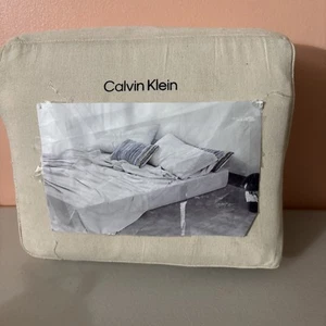 Set lenzuola re Calvin Klein Melange cotone biologico 4 pezzi nuove - Foto 1 di 6