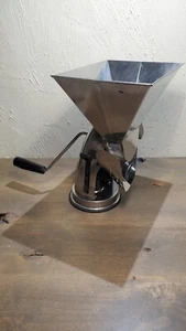 OMAC GULLIVER TOMATO PRESS Mill MADE IN ITALY Tested Durable Stainless Steel - Picture 1 of 22