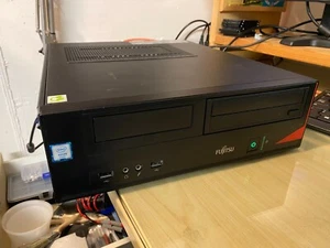 Fujitsu Esprimo E420 Intel Xeon E3-1226,16gb ram,AMD Firepro V3900 1gb, SSD 250 - Foto 1 di 3