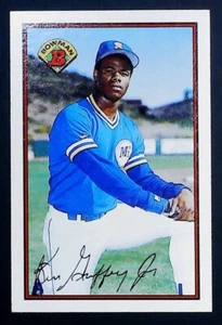 KEN GRIFFEY Jr - CENTERED - 1989 BOWMAN #220 - ROOKIE CARD - HOF - K 1 - Picture 1 of 2