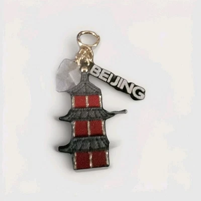 Llavero Torre Beijing con Anillos Chapados en Oro Michael Kors Cartera Dije Diseñador Foto 1 de 3