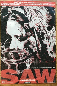 2004 Saw Movie Poster 13,5"x20" Horror Puzzle Cary Elwes Danny Glover Halloween - Bild 1 von 2