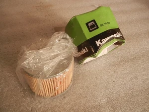 Kawasaki Oil Filter Part Number 16099-003 fit EX250 GPZ1000rx ZX550 etc - Picture 1 of 4