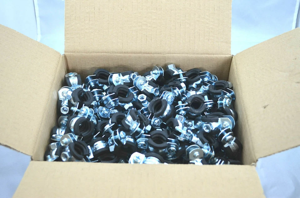 Rohrschellen 2 teilig Rohrschelle 20 Stück bis 150 Stück im Karton je nach Größe - Bild 1 von 3