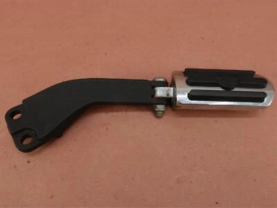 Harley-Davidson Switchback Classic 2012-2015 FLD estriba derecha del pasajero trasero Foto 1 de 4