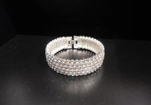 Stunning Bangle Bracelet By Suzanne Somers - Silvertone with Bezel Set Crystals - Picture 1 of 7